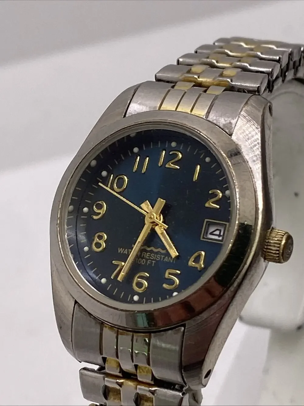 Womens Vintage Silver Tone Watch Works New Battery